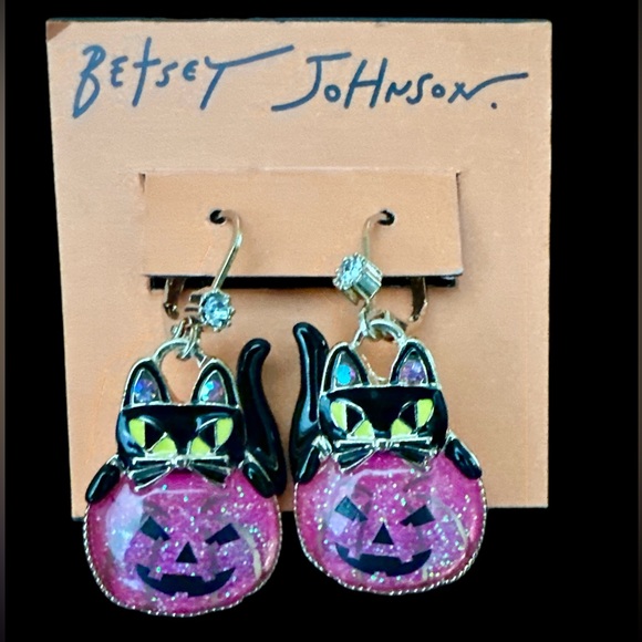 Betsey Johnson Jewelry - Betsey Johnson Pumpkin Pink Faux Stone Cat
Drop Earrings Halloween Party NWT🎃